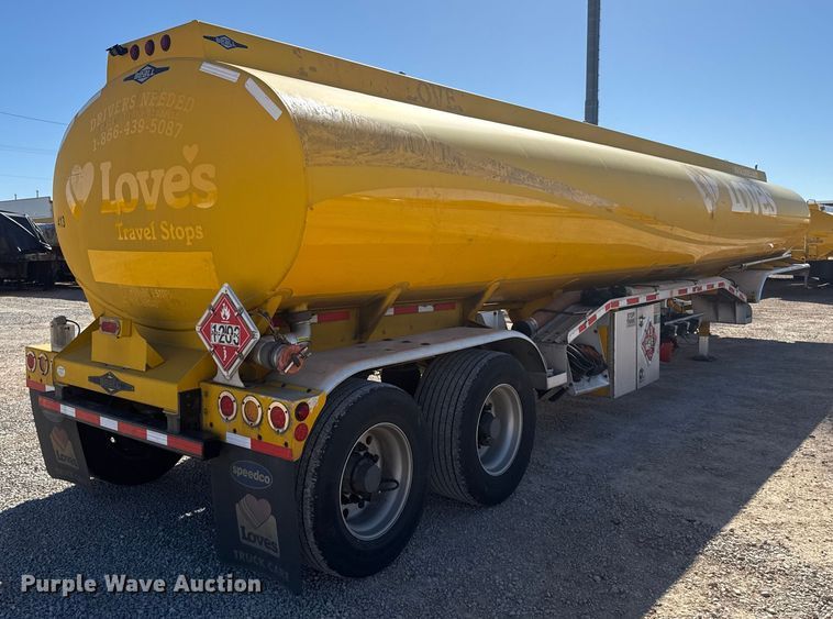 image for item ES5785 2010 Beall BAST-97-3-DC tank trailer