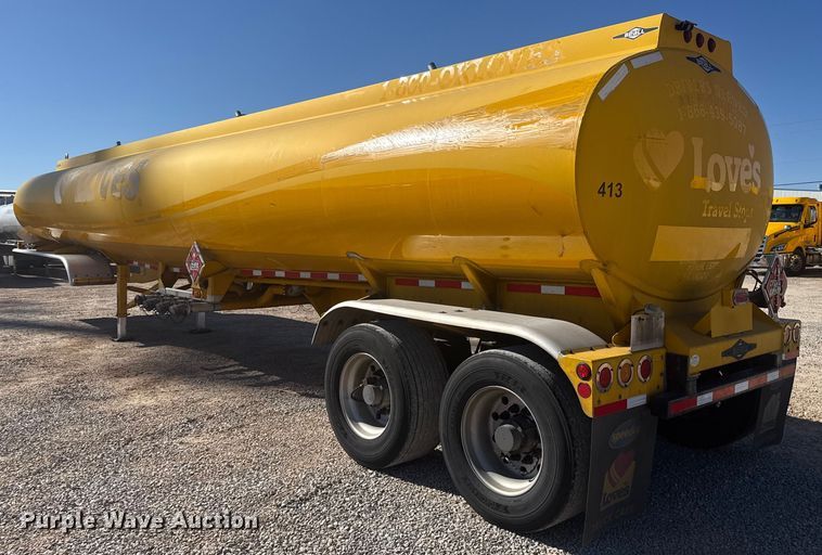 image for item ES5785 2010 Beall BAST-97-3-DC tank trailer