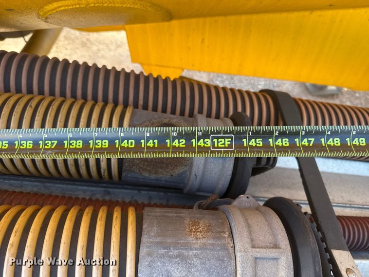 image for item ES5785 2010 Beall BAST-97-3-DC tank trailer