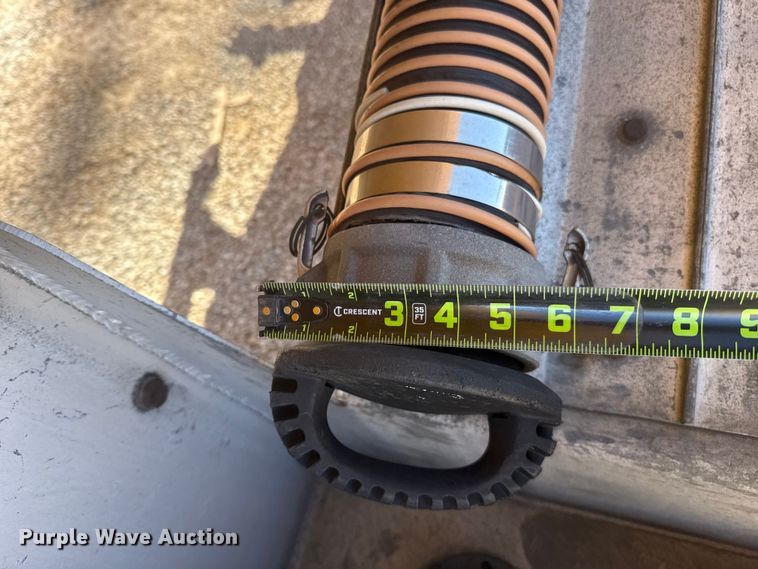 image for item ES5785 2010 Beall BAST-97-3-DC tank trailer