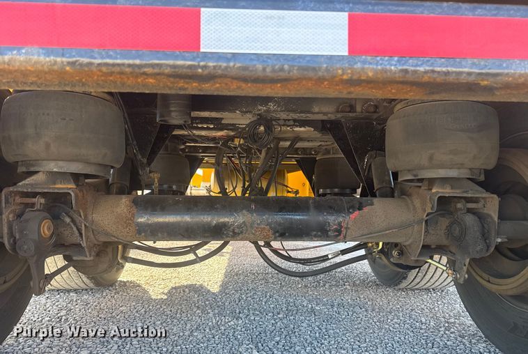 image for item ES5785 2010 Beall BAST-97-3-DC tank trailer