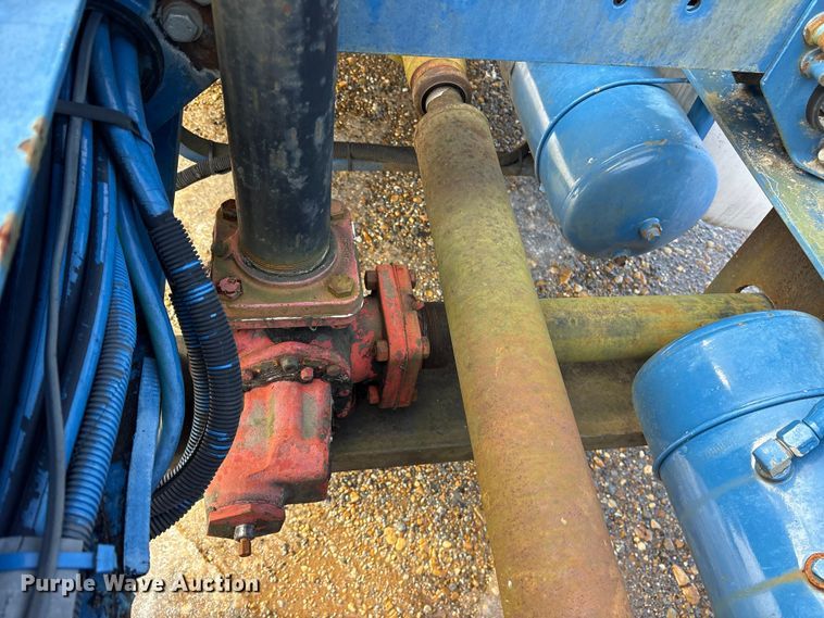 image for item ES8539 2001 Peterbilt 379 semi truck