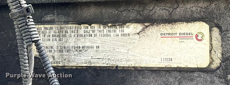 image for item ES8539 2001 Peterbilt 379 semi truck