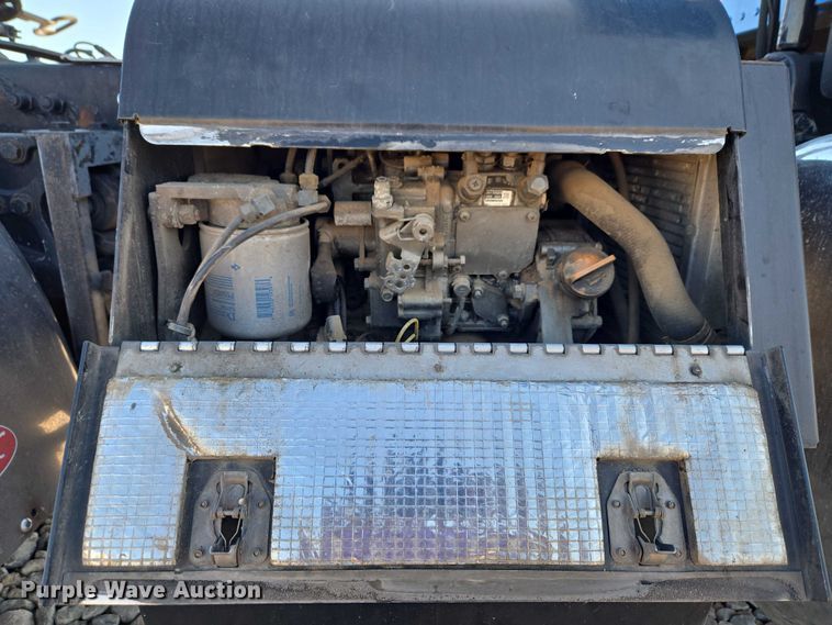 image for item ET1246 2007 Peterbilt 379 semi truck