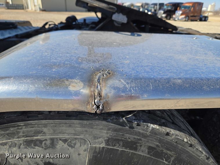 image for item ET1246 2007 Peterbilt 379 semi truck