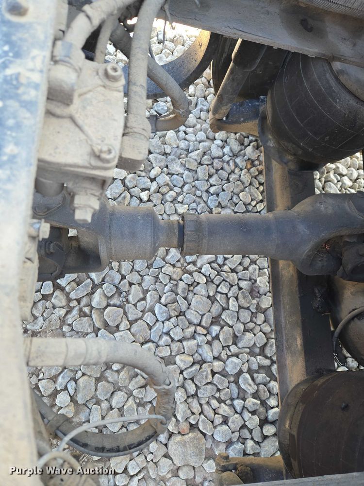 image for item ET1246 2007 Peterbilt 379 semi truck