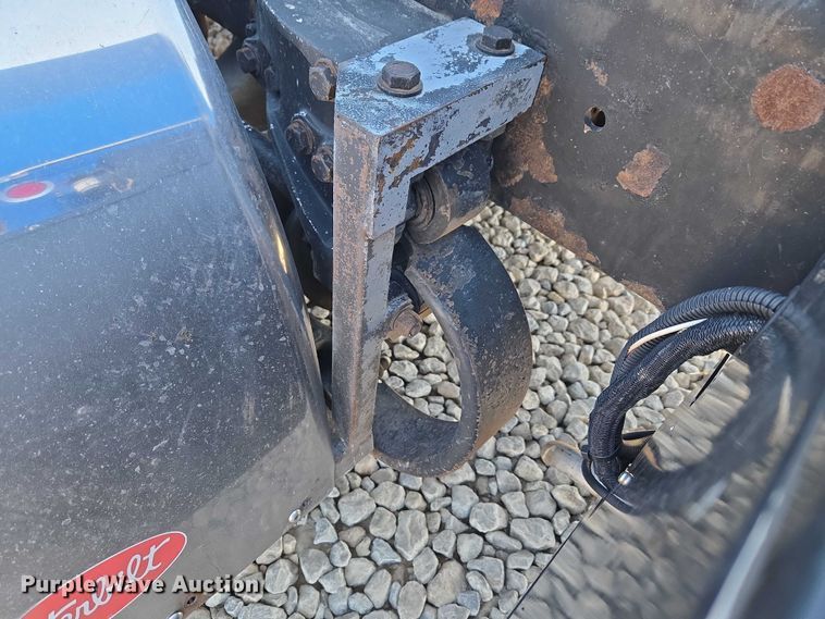 image for item ET1246 2007 Peterbilt 379 semi truck