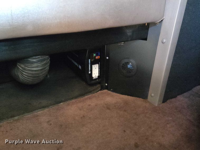 image for item ET1246 2007 Peterbilt 379 semi truck