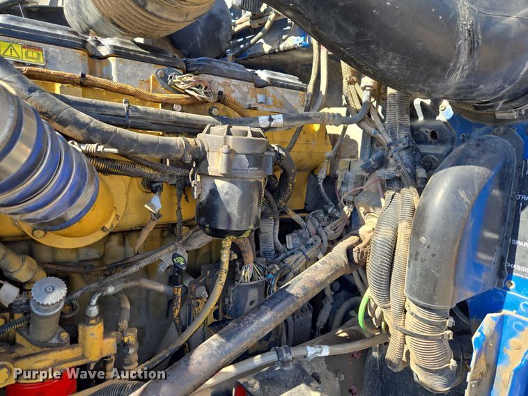 image for item ET1246 2007 Peterbilt 379 semi truck