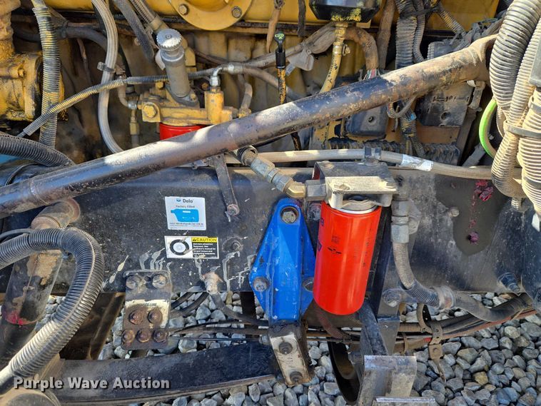 image for item ET1246 2007 Peterbilt 379 semi truck