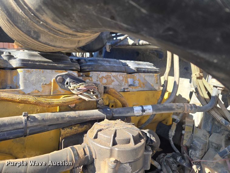 image for item ET1246 2007 Peterbilt 379 semi truck