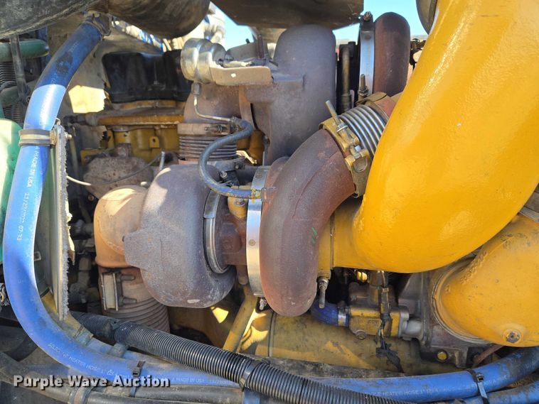 image for item ET1246 2007 Peterbilt 379 semi truck