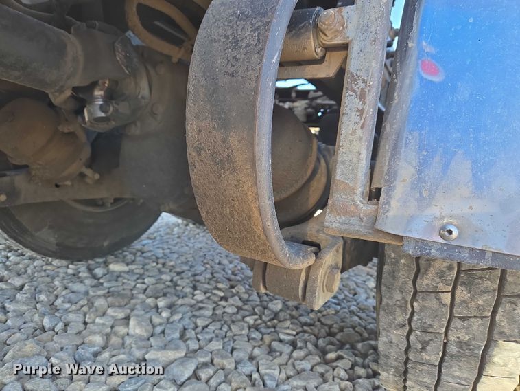 image for item ET1246 2007 Peterbilt 379 semi truck