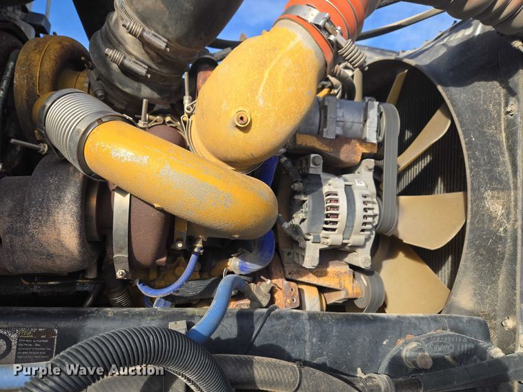 image for item ET1278 2007 Peterbilt 379 semi truck