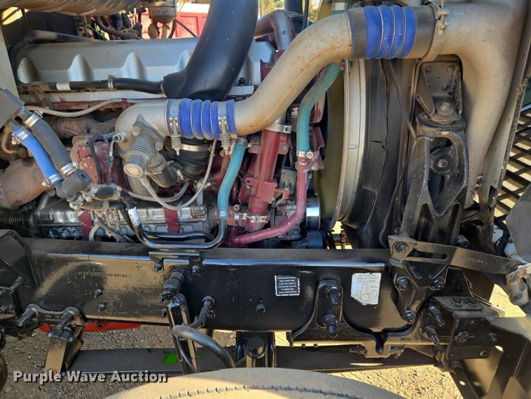 image for item ET1281 2011 Mack CHU semi truck