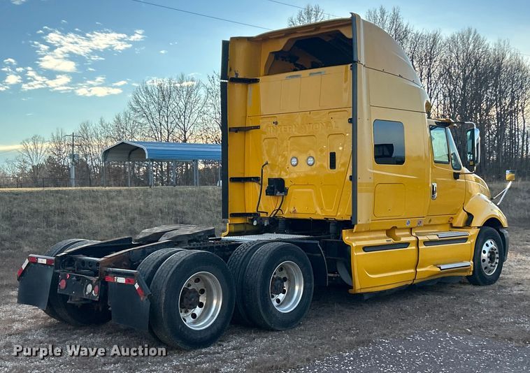 image for item ET6859 2015 International ProStar+122 semi truck