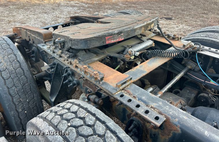 image for item ET6859 2015 International ProStar+122 semi truck