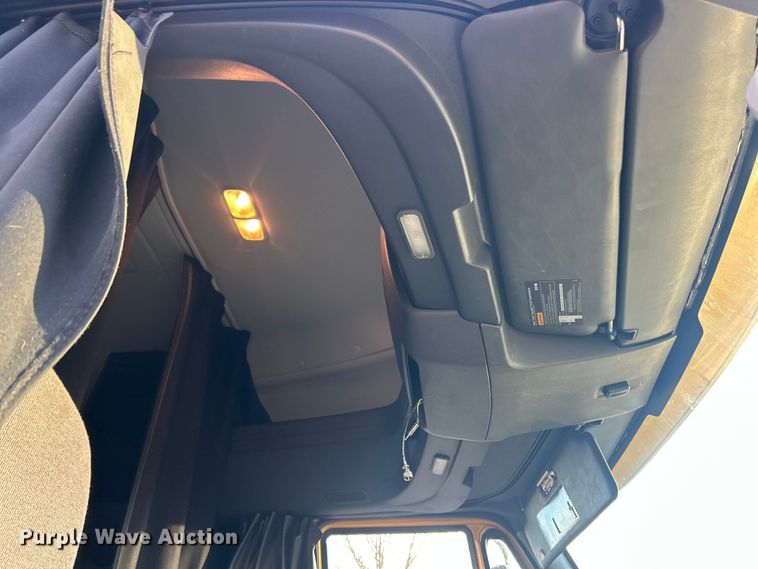 image for item ET6859 2015 International ProStar+122 semi truck