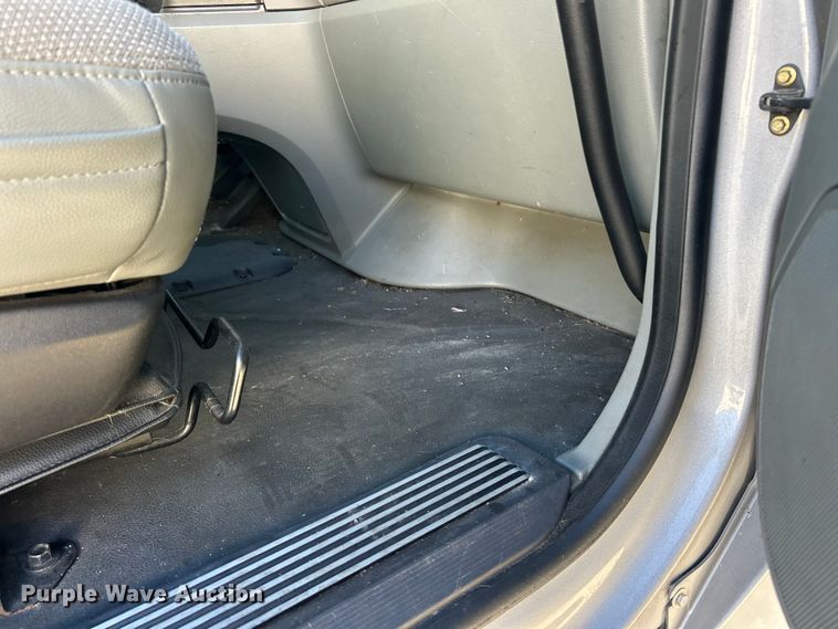 image for item ET6864 2015 Kenworth T680 semi truck