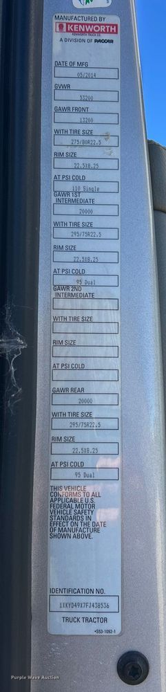 image for item ET6864 2015 Kenworth T680 semi truck