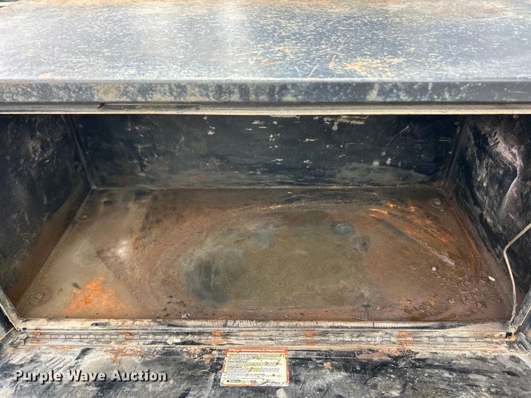 image for item ET6937 1987 Ford LT9000 semi truck