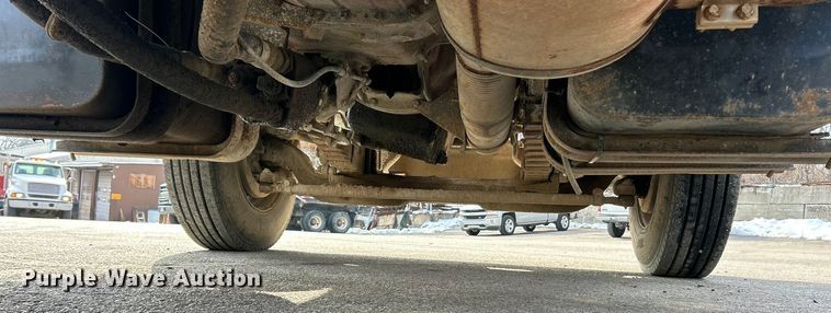 image for item ET6937 1987 Ford LT9000 semi truck