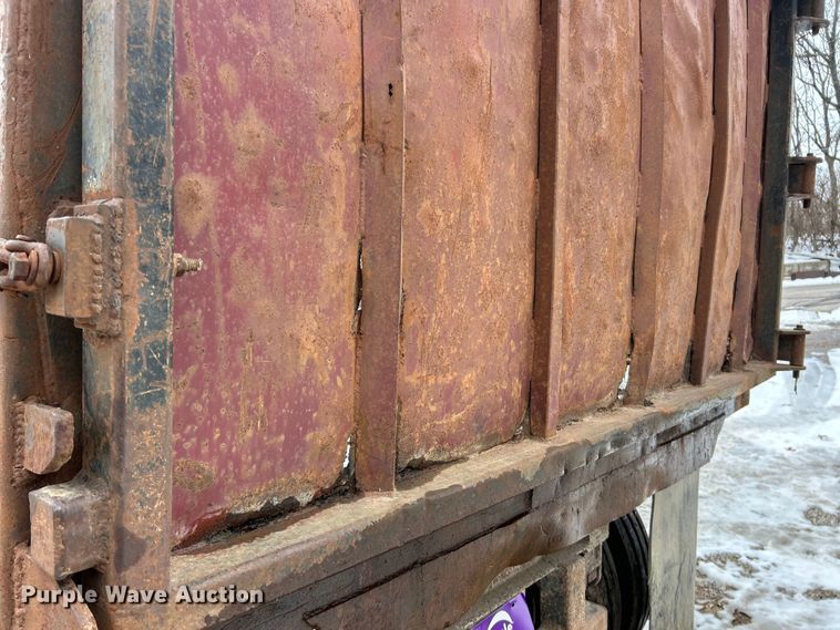 image for item ET6938 1964 UMFG end dump trailer