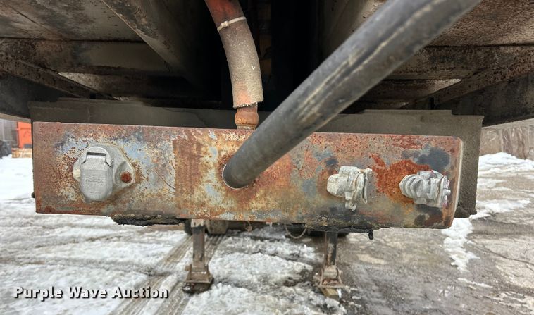 image for item ET6938 1964 UMFG end dump trailer