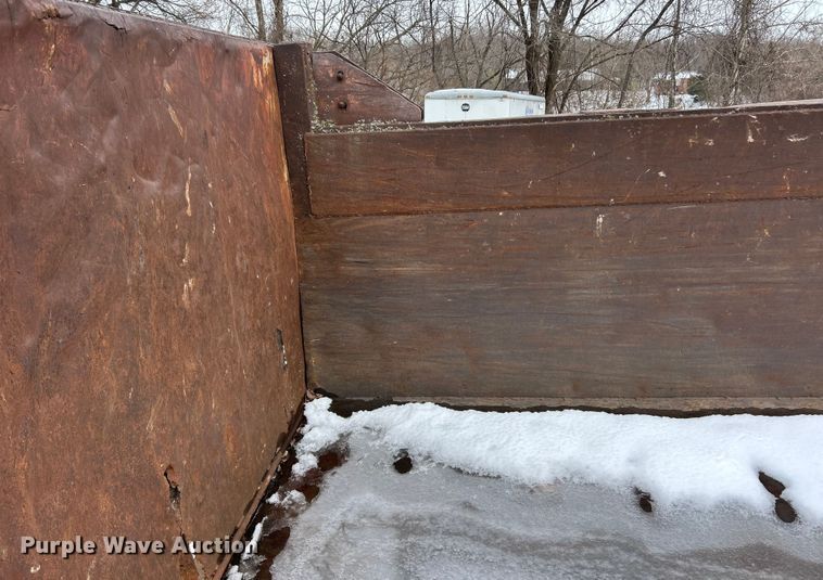 image for item ET6938 1964 UMFG end dump trailer