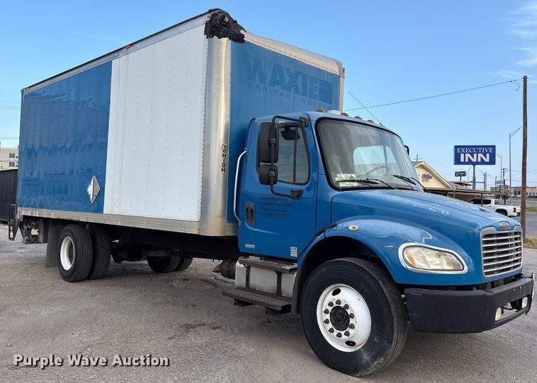 image for item ET7484 2007 Freightliner Business Class M2 box truck