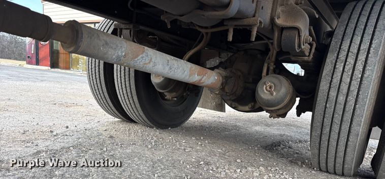 image for item ET7484 2007 Freightliner Business Class M2 box truck