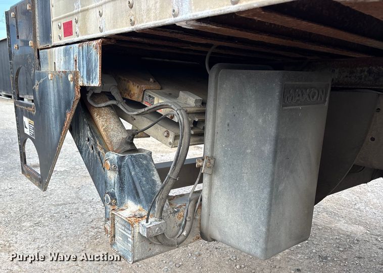 image for item ET7484 2007 Freightliner Business Class M2 box truck