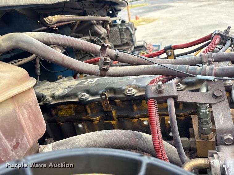 image for item ET7484 2007 Freightliner Business Class M2 box truck