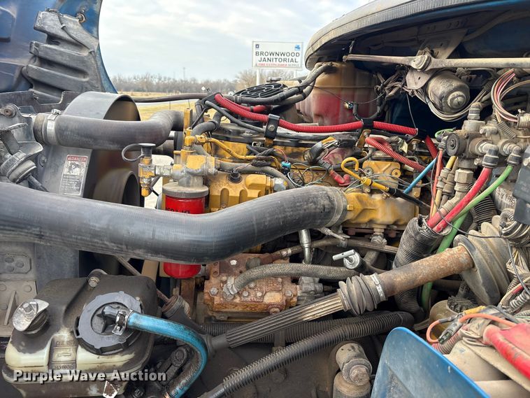 image for item ET7484 2007 Freightliner Business Class M2 box truck