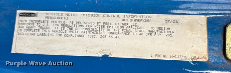 image for item ET7484 2007 Freightliner Business Class M2 box truck