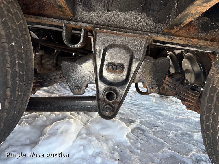 image for item ET8649 1987 Interstate equipment trailer