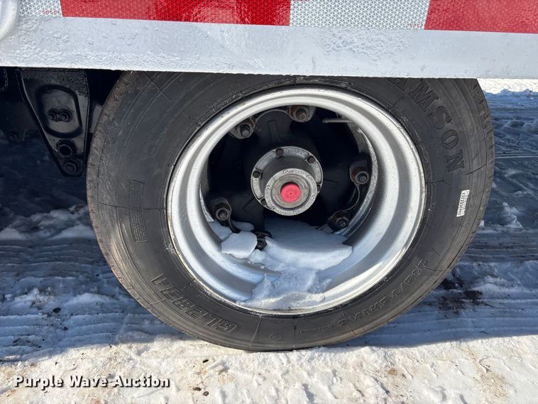 image for item ET8649 1987 Interstate equipment trailer