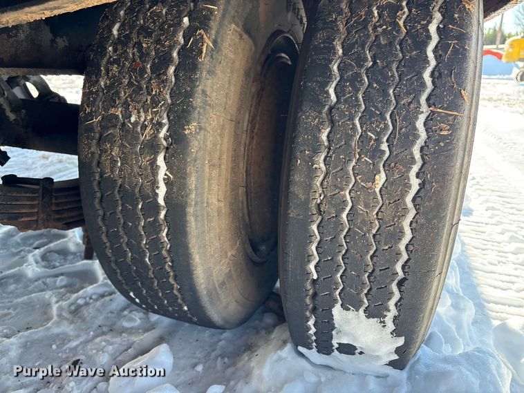 image for item ET8649 1987 Interstate equipment trailer