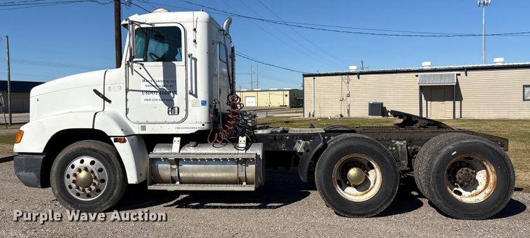 image for item EU7343 1996 Freightliner FLD112 semi truck