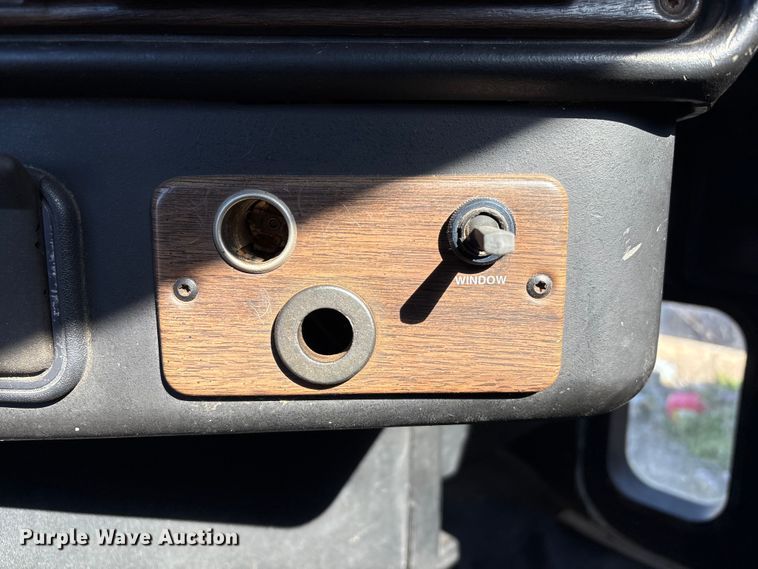 image for item EU7343 1996 Freightliner FLD112 semi truck