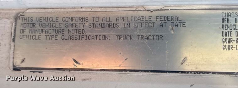 image for item EU7343 1996 Freightliner FLD112 semi truck