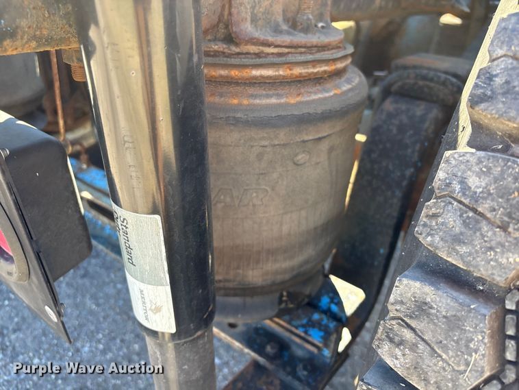 image for item EU7344 1995 International 9200 semi truck