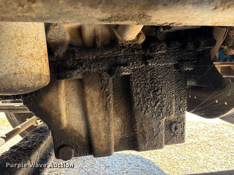 image for item EU7344 1995 International 9200 semi truck