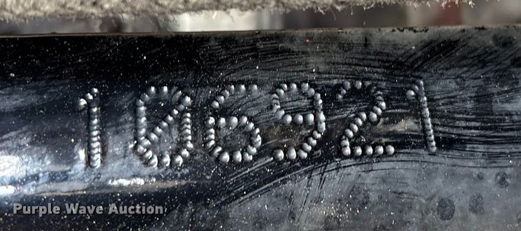 image for item EU7357 2016 Kenworth T800 semi truck