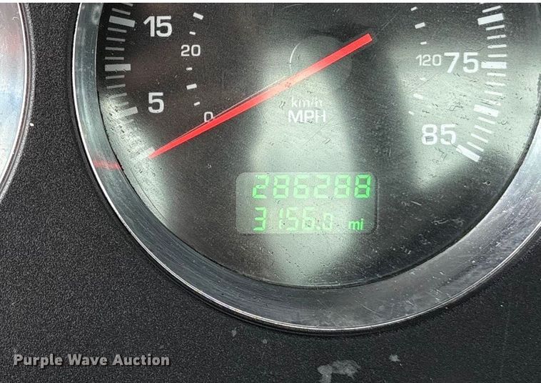 image for item EU7358 2016 Kenworth T800 semi truck