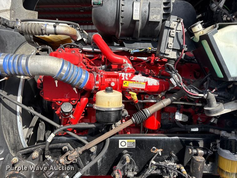 image for item EU7358 2016 Kenworth T800 semi truck