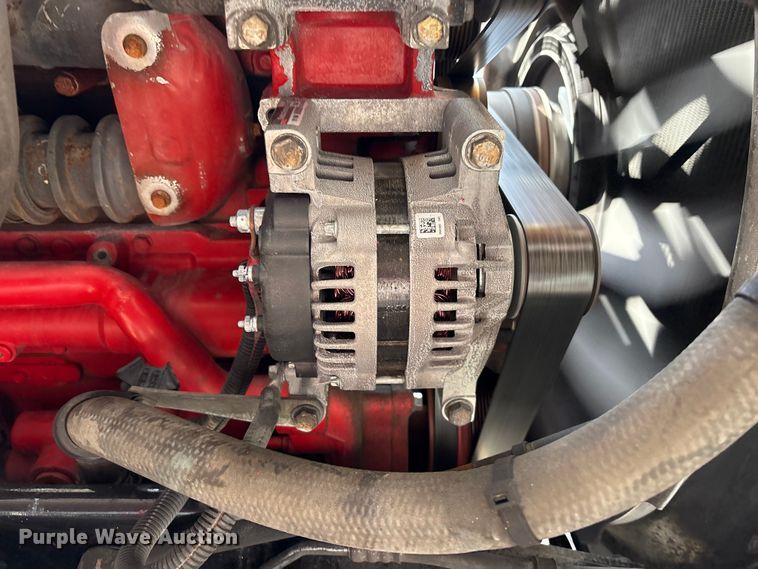 image for item EU7358 2016 Kenworth T800 semi truck