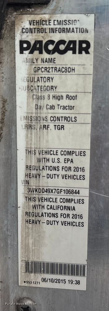 image for item EU7358 2016 Kenworth T800 semi truck