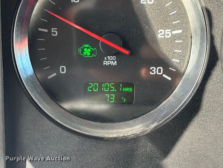 image for item EU7359 2016 Kenworth T800 semi truck