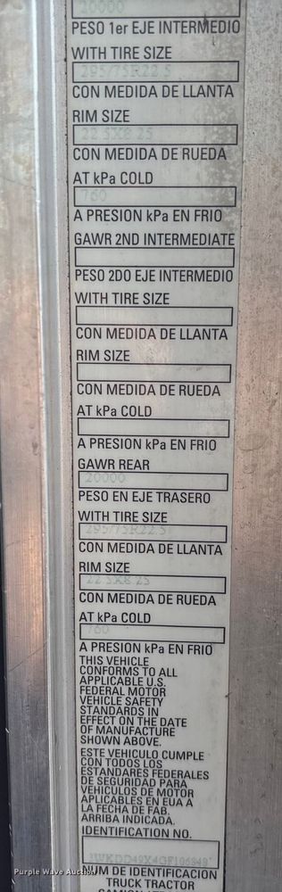 image for item EU7359 2016 Kenworth T800 semi truck